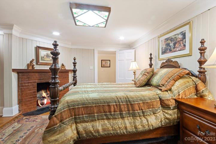 Basement Bonus/Bedroom