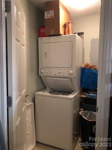 In unit Washer/Dryer