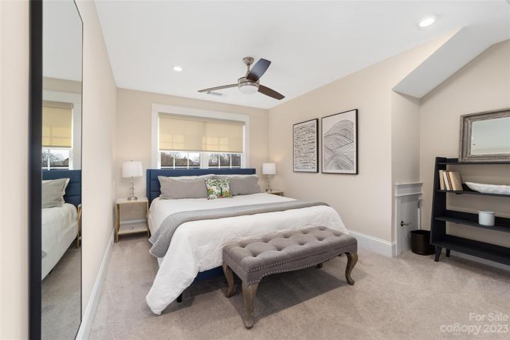3rd floor bedroom with walk in closet
