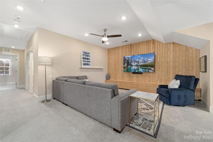 3rd floor bonus / media room