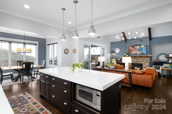 Gourmet Chef's Kitchen