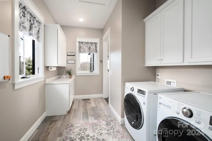 Mudroom with Laundry