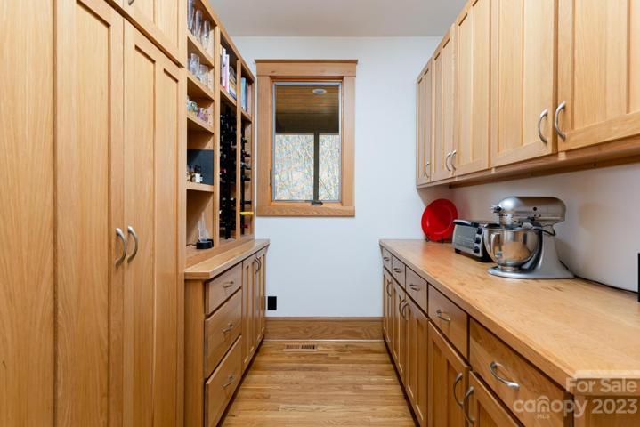Butler's Pantry