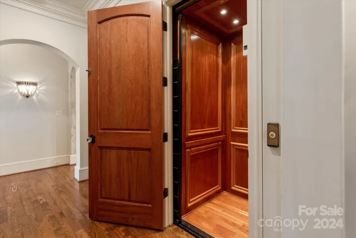 Elevator