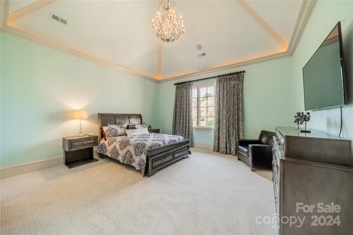 Secondary bedroom