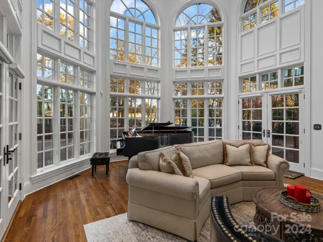 Main Floor Great Room, Wall of windows