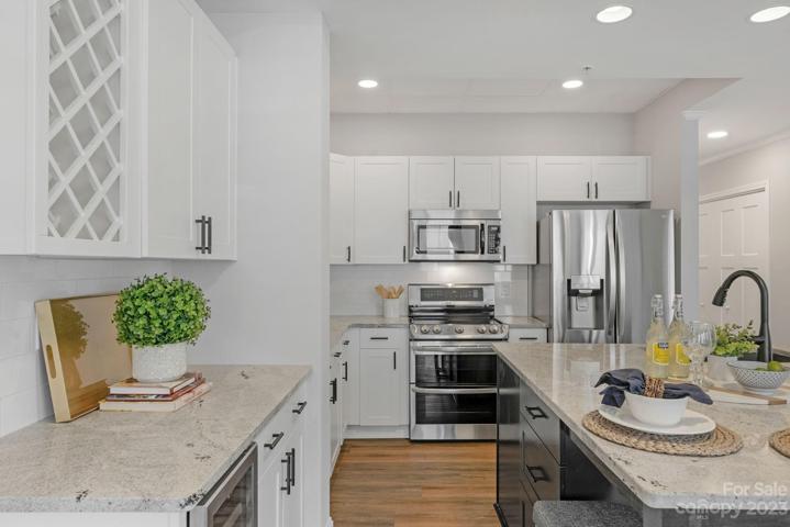 Tremendous storage in the kitchen!