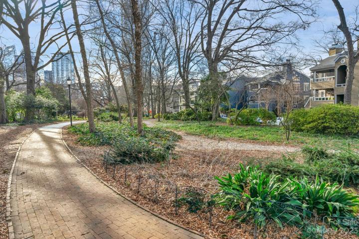 Neighboring 4th Ward Park