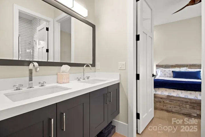 Jack-and-Jill suite full bath