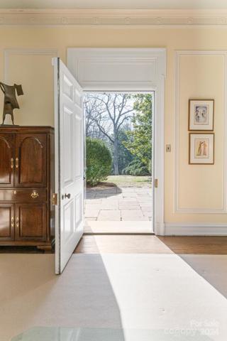 Living Room Door to Grand Patio