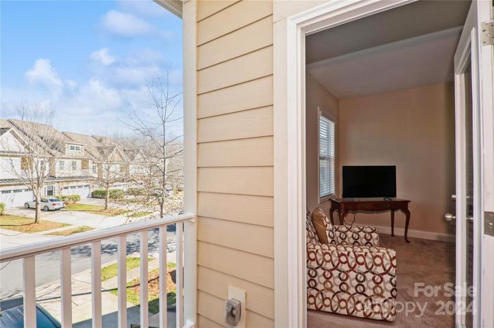 Balcony off 2nd bedroom