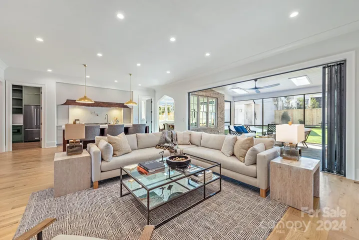 Wonderful indoor/outdoor living 