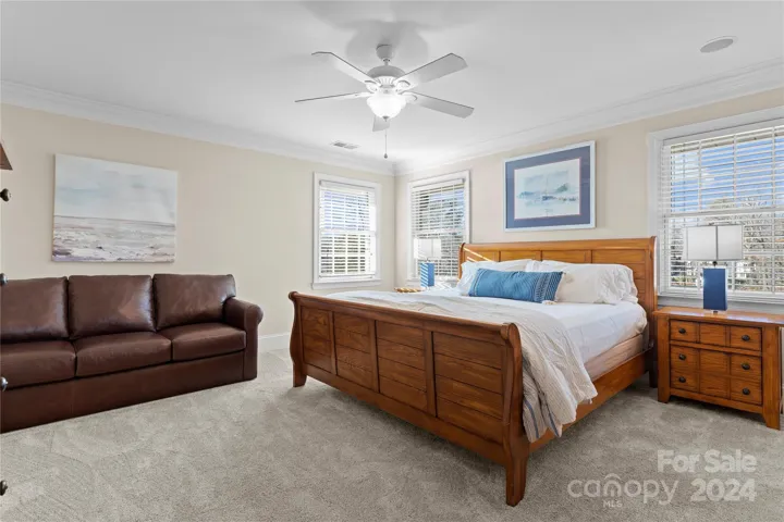 Upper level bedroom 2