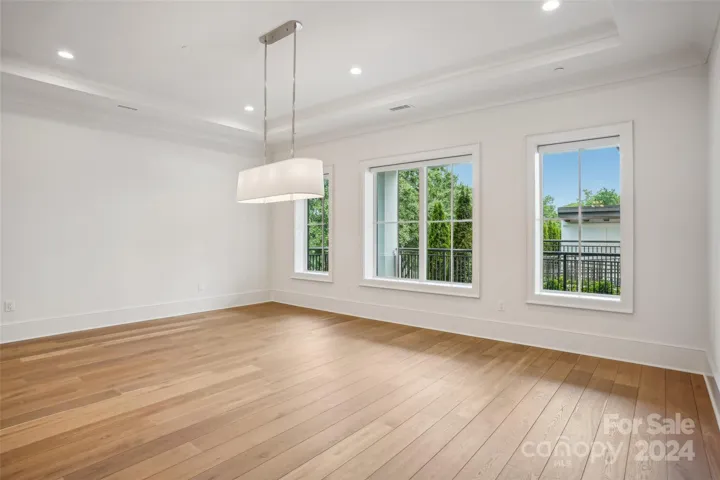 Large Dining Area with views of Lanai and Pool