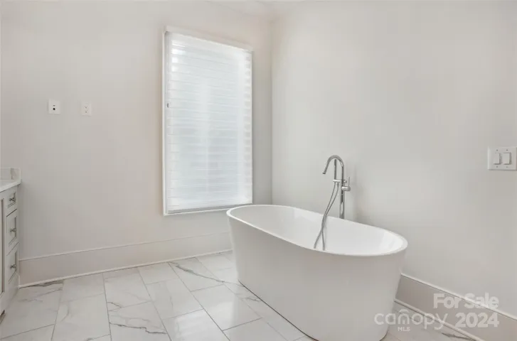 Soaking Tub in Primary Bathroom