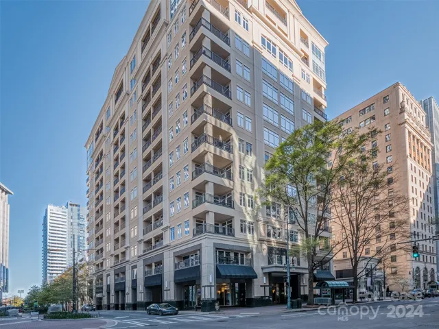 230 S Tryon