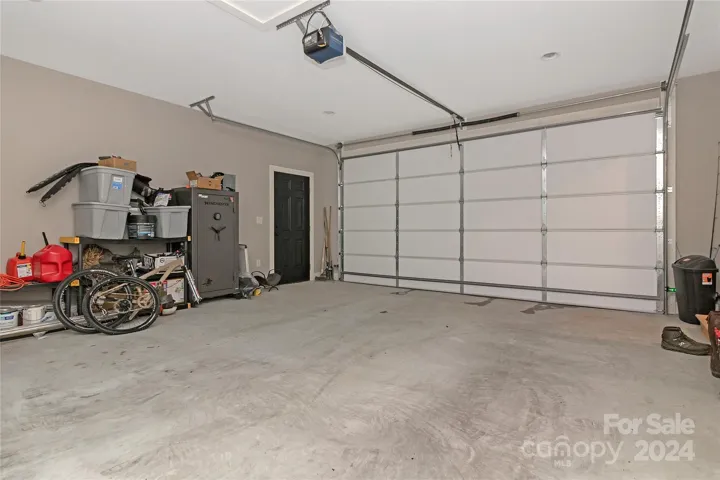 2-Car Garage