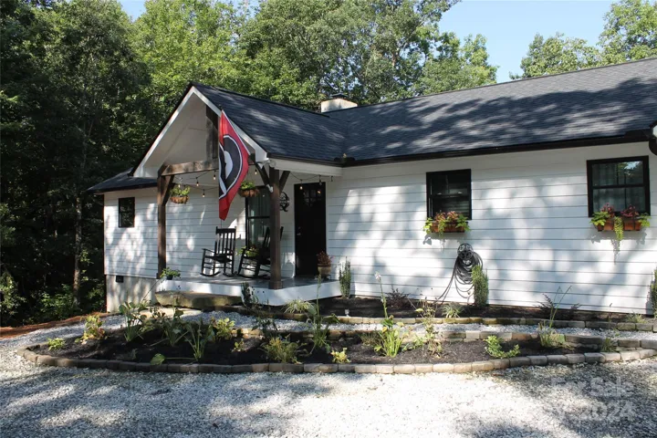 Low Maintenance Exterior!