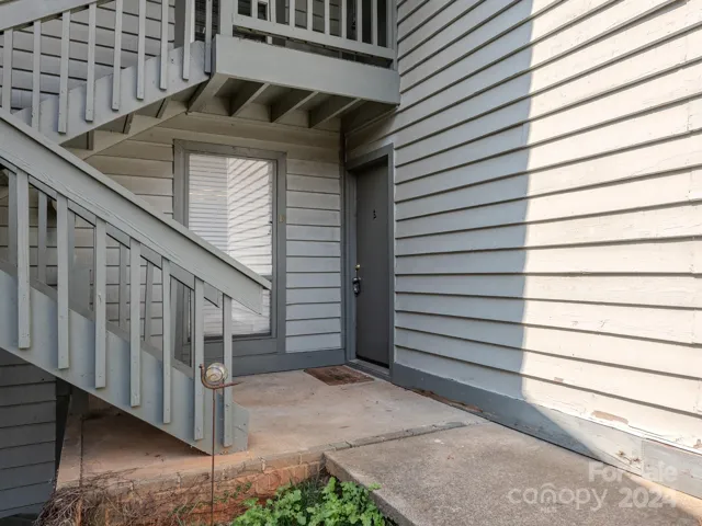 Unit ground level entrance