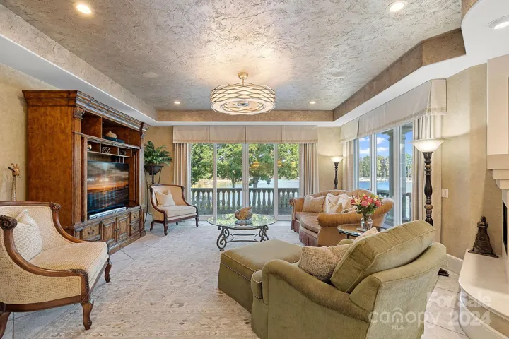 Large entertaining areas with easy outdoor access