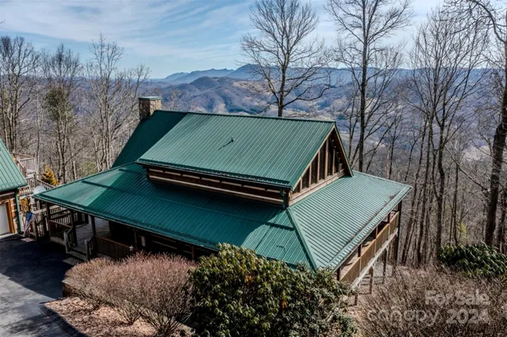 Welcome to 1527 Stone Mtn Rd