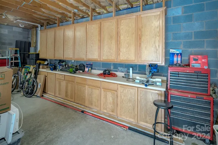 Garage workshop