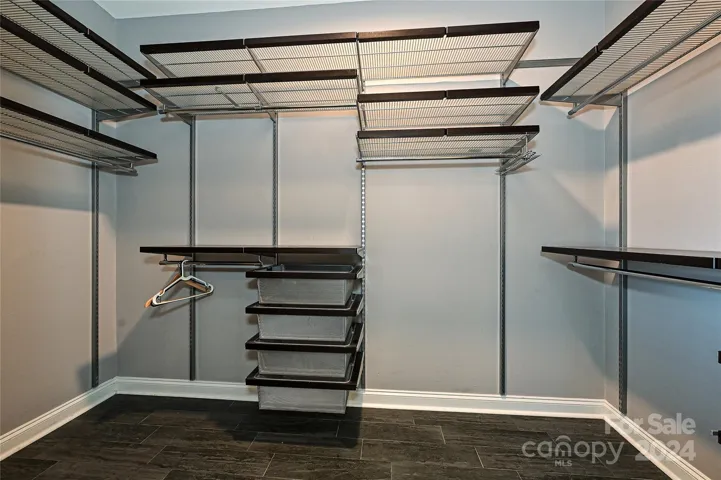 Fantastic Walk-in Closet