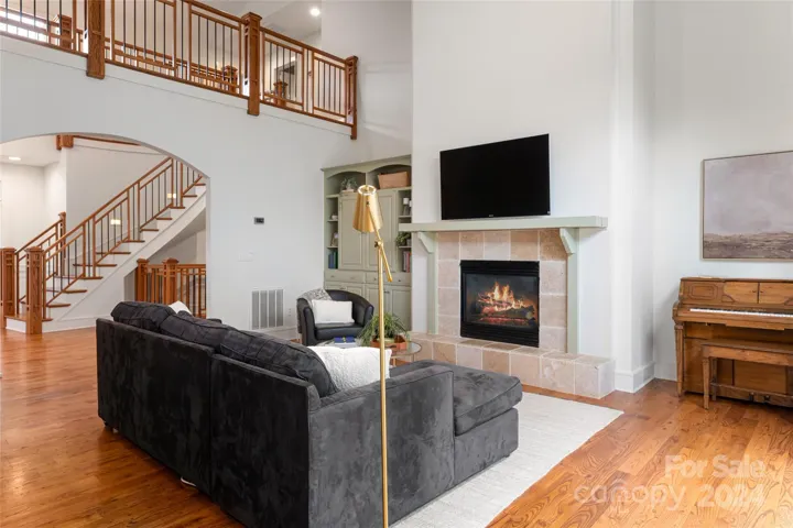 Cozy 2 story great room with lots of natural light