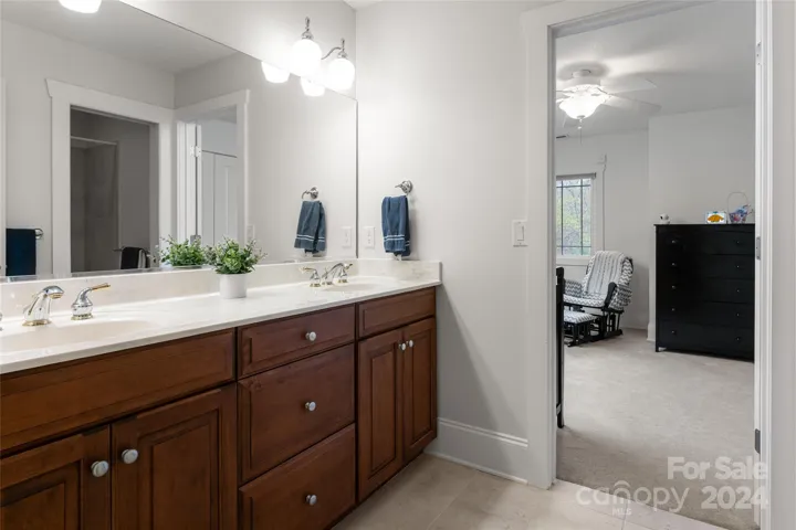 Shared Jack and Jill bathroom for guest and bedroom #3