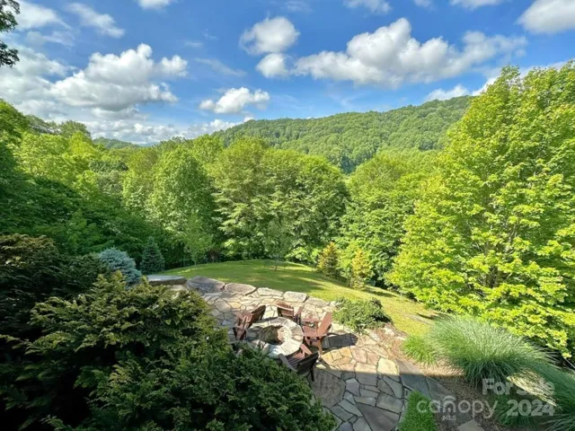 Stone patio & usable yards
