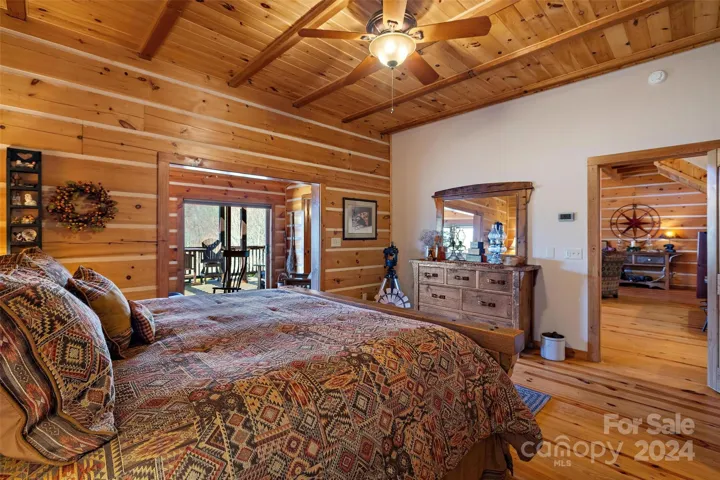 Primary suite