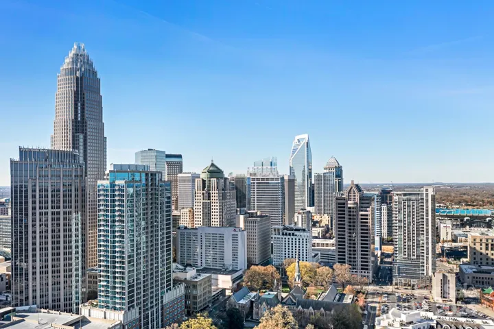 Uptown Charlotte Skyline - Walk to Bank of America Stadium, the Spectrum Center, and the Blumenthal Performing Arts Center plus all of the fantastic restaurants that have entered the Charlotte scene!