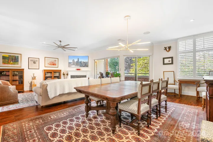 Beautiful Open Layout perfect for entertaining