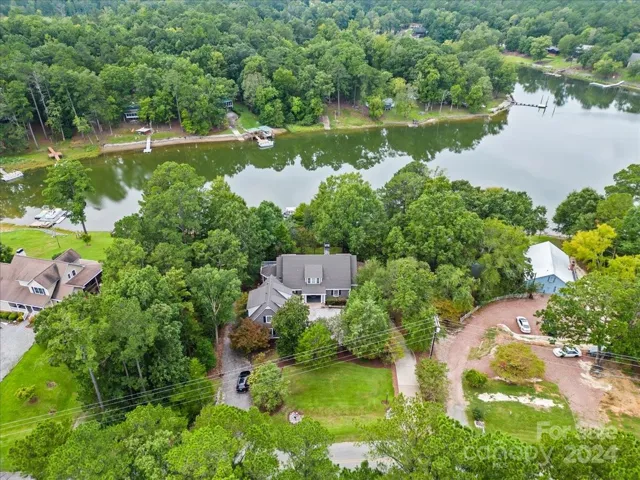 2884 Lake Road