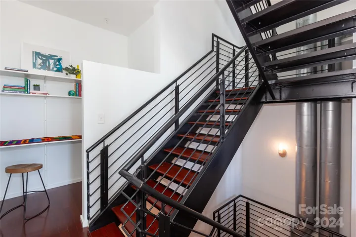 TOpen stairs