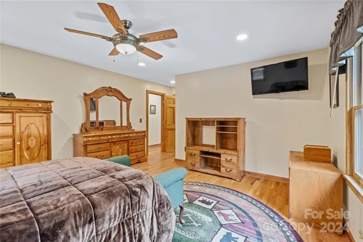 Upper Level-Bedroom #2