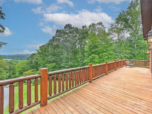 Wrap-around deck w/long range views