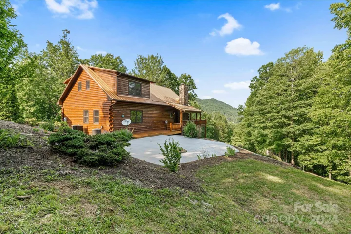 Custom Patio Area w/Views
