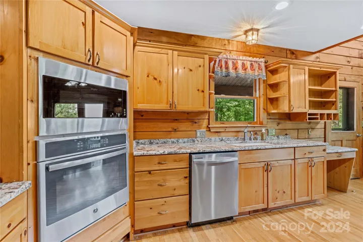 Main level-Kitchen