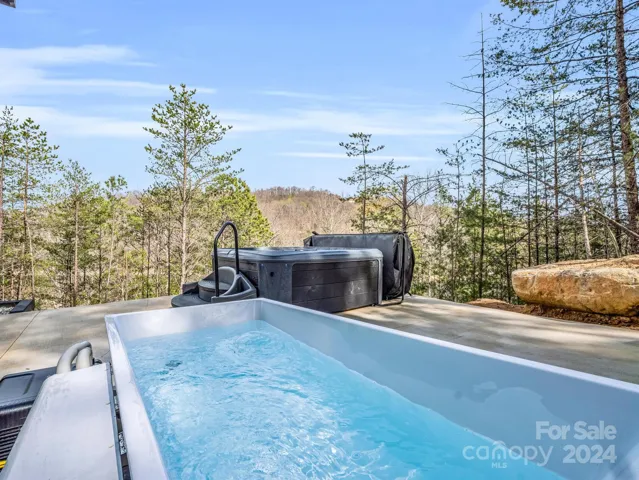 Cold plunge tub