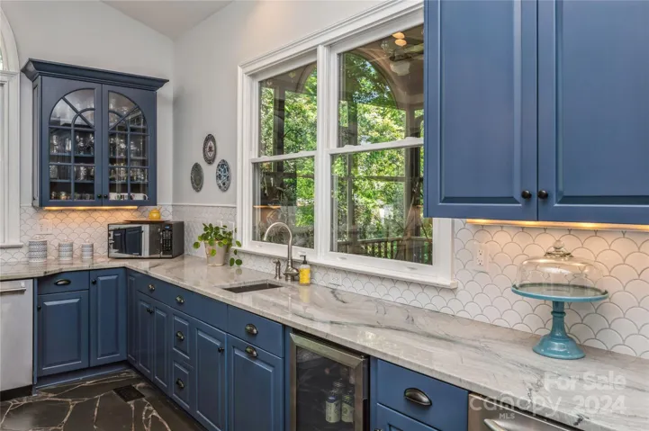 Quartzite Countertops with Two Sinks