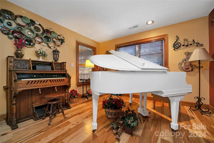 Bonus Room