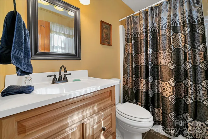 Adjoining Bath