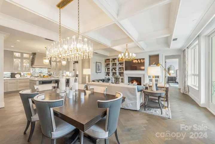 All pictures are of the Model, units finishes and floor plans vary.