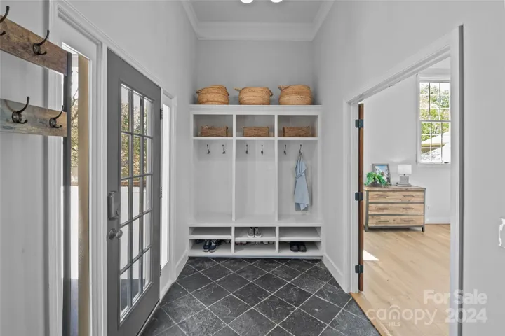 Mud Room, Side Entrance