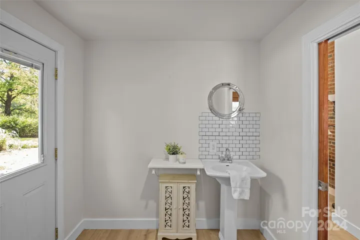 Pool/Guest House Bathroom