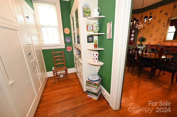 Butler's Pantry