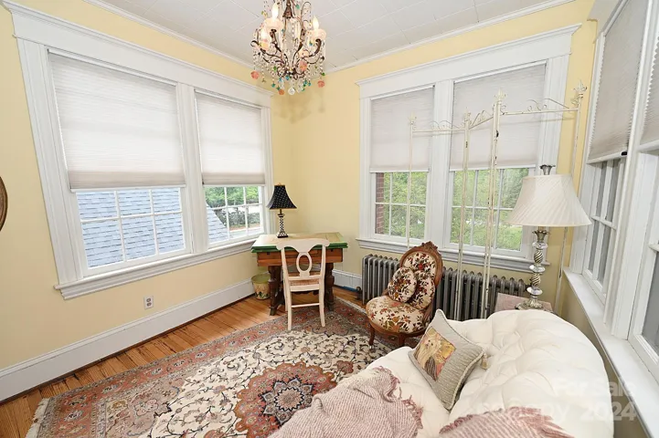 Upstairs Sunroom/Bedroom