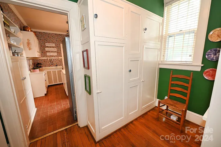 Butler's Pantry - Lots of Cabinet Space