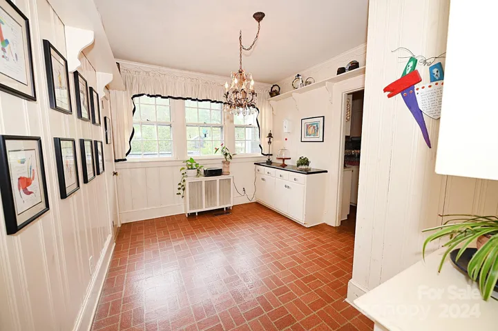 Breakfast Room